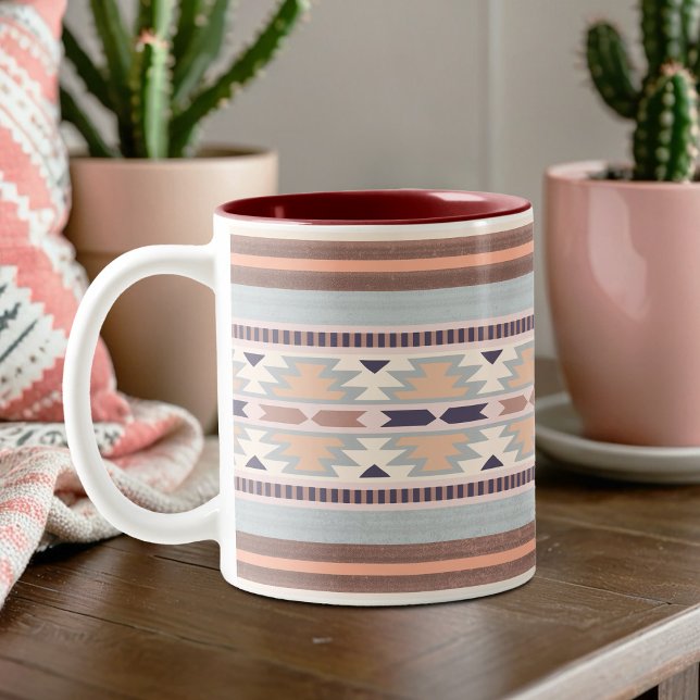Söthwest Peach Tribal Mönster Mugg (Two-Tone Mug in Maroon)