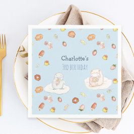 Sötningen av blåa får i barns födelsedag pappersservett