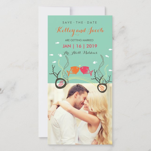 Sötningsfisken och korallerna under vattnet Foto Spara Datumet (Framsida)