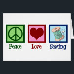 Sötningskort för fredspinnande Kärlek Hälsningskort<br><div class="desc">Ett sött sömmerkort för någon som syr och utför ändringar på kläder. Söt Peace Kärlek Sewing-kort.</div>