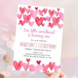 Sötnos Watercolor Hearts First Birthday Inbjudningar