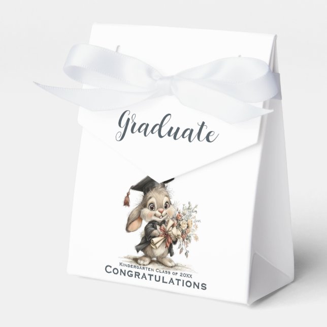 Sötsaklig examenståring för förskola med kanindesi presentaskar (Framsidan Sidan)