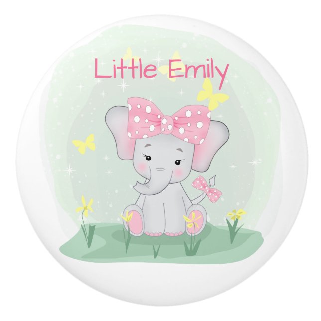 Sött baby elefant med en rosa rosett i en glänta  knopp (Framsidan)