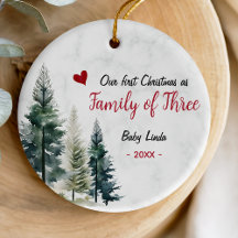 Sött första julen som familj på tre röda hjärta