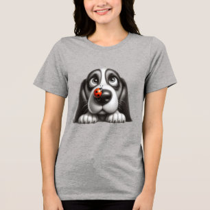 Sött hund med nyckelpiga t shirt