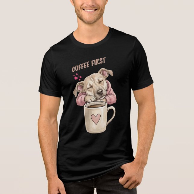 Sött hund sover fridfullt  t shirt (Framsida)