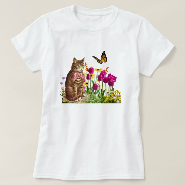 Sött katt i blomsterträdgård med fjäril t shirt (Design framsida)