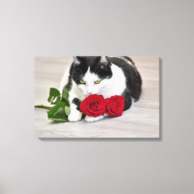 Sött katt med den röda rosen canvastryck (Framsida)