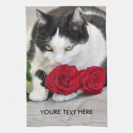 Sött katt med den röda rosen kökshandduk