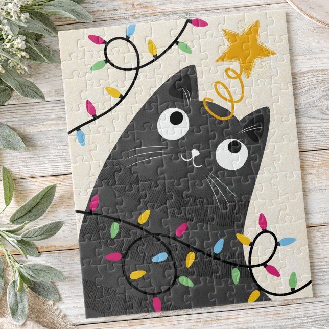 Sött katt med ljus och julgranskrone jul pussel (Cute cat with lights and tree-topper Christmas Jigsaw Puzzle)