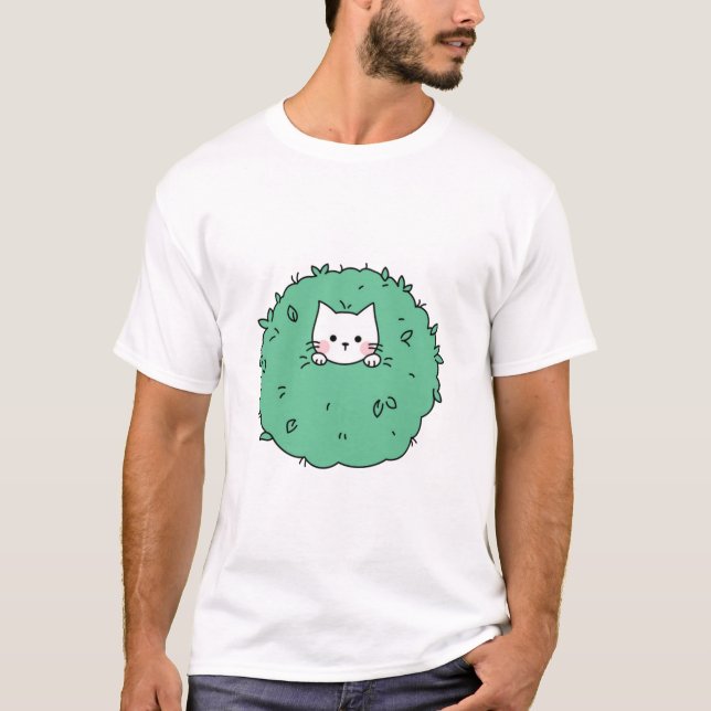 Sött litet kattunge i en buske  t shirt (Framsida)