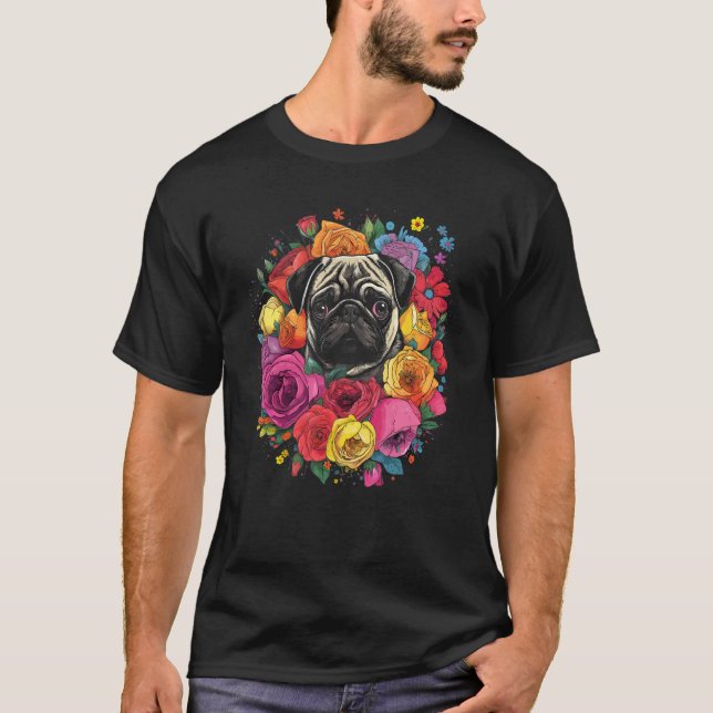 Sött Pug-blomsterbukett T Shirt (Framsida)