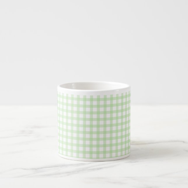 Sött retro grönt gingham-rutigt mönster espressomugg (Framsidan)
