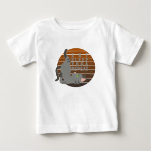 Sött roligt katt som gör yoga. Rollig yogadesign T Shirt