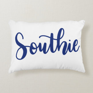 Southie Daety Scripts Pillow Prydnadskudde