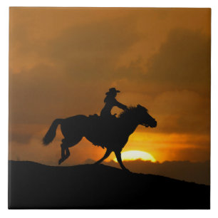 Southwest Cowgirl Galloping Horse in Sunset Kakelplatta