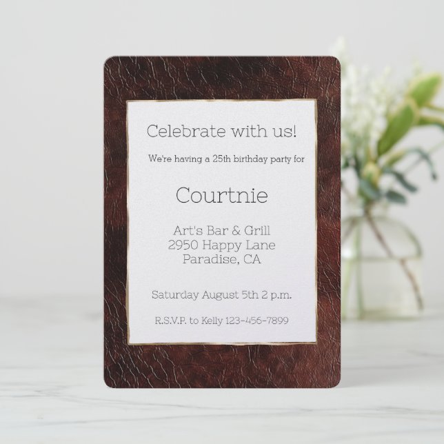 Southwest Faux Brown Leather Cowhide Birthday Inbjudningar (Stående Fram)