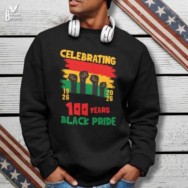 Souvenir Centenary Black History Month CENTENNIAL Lång Ärmad Tröja (Stylish Black History Month sweatshirt celebrating centenary with brushstrokes and power fists)