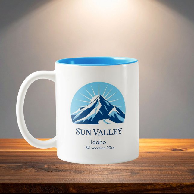 Souvenir från Sun Valley Idaho skidort Två-Tonad Mugg (Skapare uppladdad)