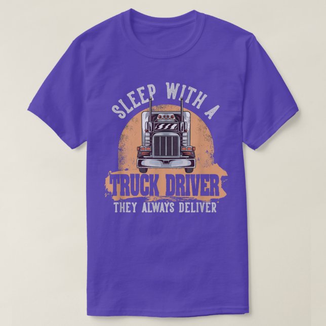 Sov med en drivrutin i Lastbil som de alltid lever T Shirt (Design framsida)