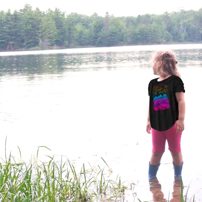 Sov under Stars Camping Resa T-Shirt (Skapare uppladdad)