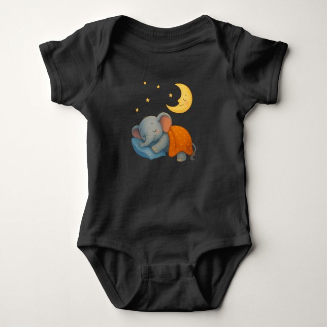 Sovande baby elefant under månen – sött dröm t shirt (Framsida)