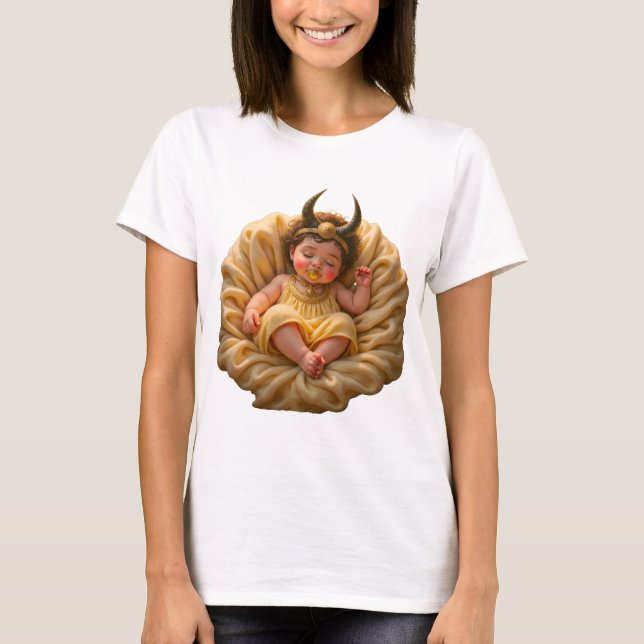 Sovande Bebis Isis – Gudinna av Ljus. T Shirt (Framsida)
