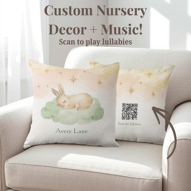 Sovande kanin barnkammardyna med vaggvisa QR-kod Kudde (Sooth baby to sleep with this bunny nursery pillow featuring a scannable Spotify lullaby QR code.)