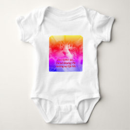 Sovande kattunge T-Shirt