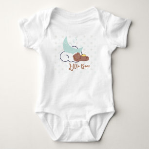 Sovande lilla björn på molnet barn t-shirt
