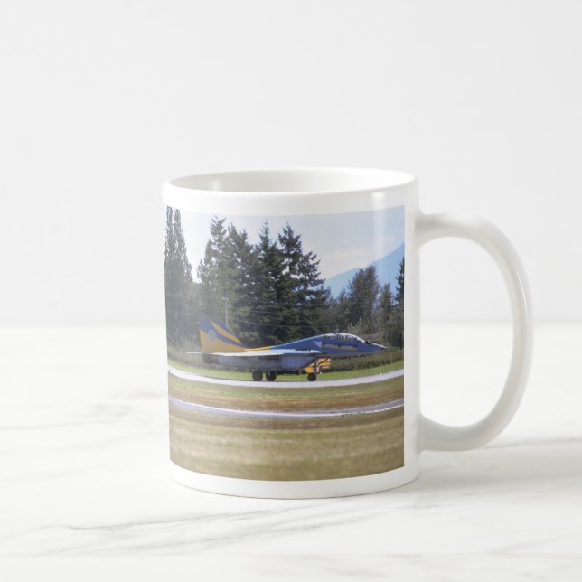 Sovjet SU-27 (två Seater) på slipat Kaffemugg (Höger)