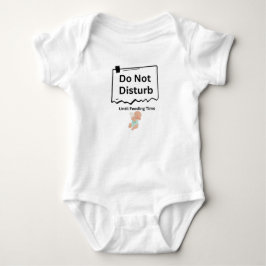 Sovprioritet T-shirt: Den "Stör Ej"-Barnklänning T Shirt