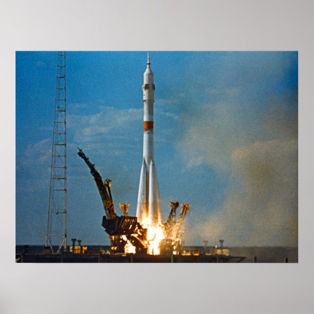 Soyuz Launch (Apollo-Soyuz Test Project) Poster (Framsidan)
