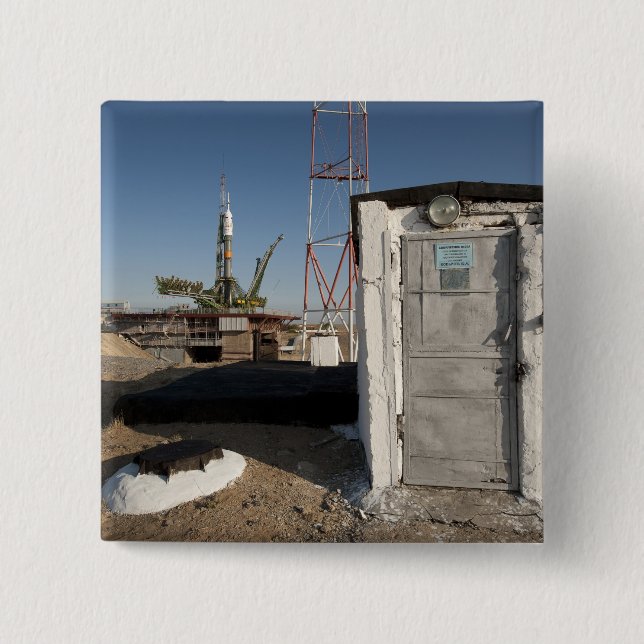 Soyuz-raketen kort efter ankomst 2 knapp (Framsida)