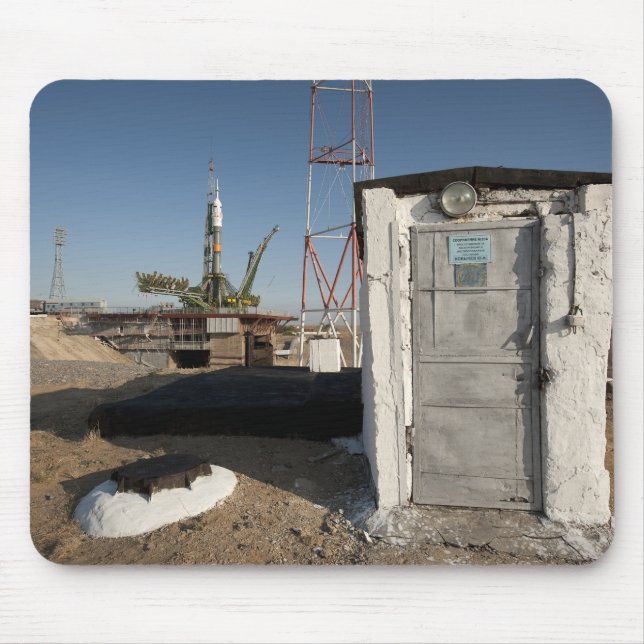 Soyuz-raketen kort efter ankomst 2 musmatta (Framsidan)