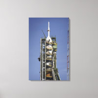 Soyuz-raketen sätts in i läge