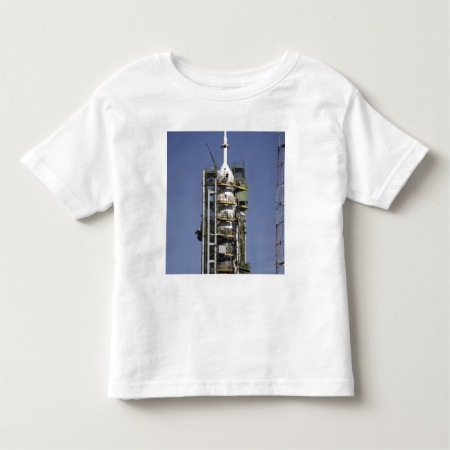 Soyuz-raketen sätts in i läge t-shirt (Framsida)