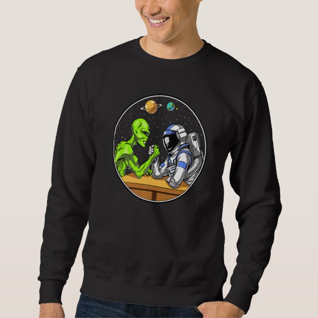 Space Alien Astronaut Arm Wrestling Science Fictio Lång Ärmad Tröja (Framsida)