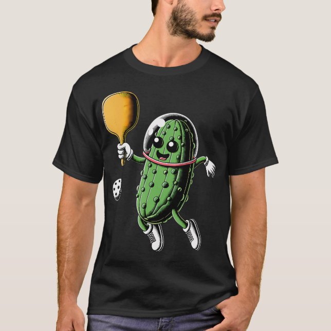 Space Astronaut Pickle Playing Pickleball Pickle B T Shirt (Framsida)