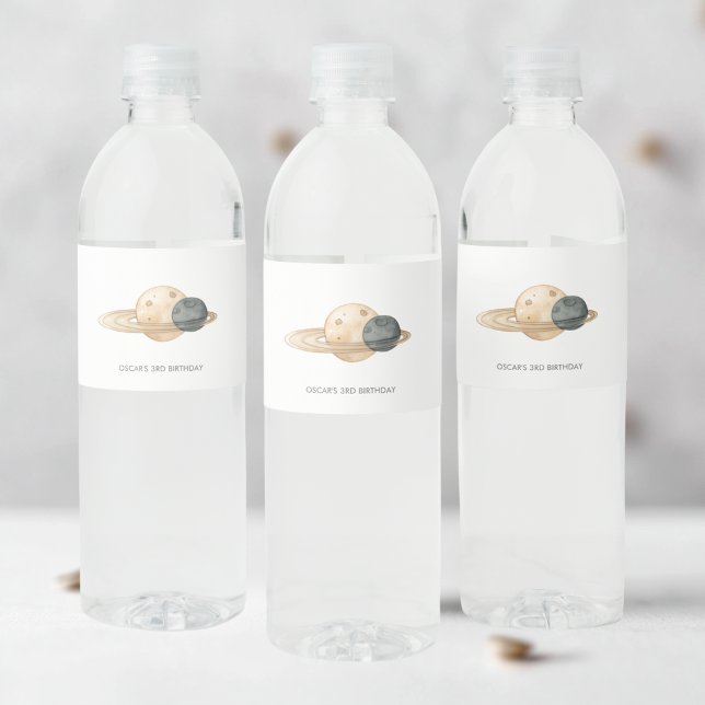 "Space Äventyr Watercolor First Birthday Vattenflaskor Etikett (Skapare uppladdad)
