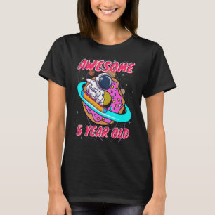 Space Boy Astronaut Fantastisk vid 5 års ålder Bir T Shirt