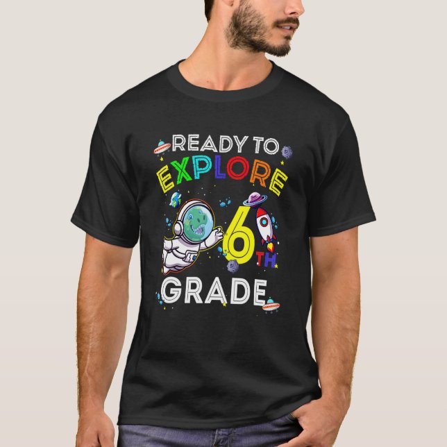 Space Dino Dinosaur Astronaut Redo to Explore 6e T Shirt (Framsida)