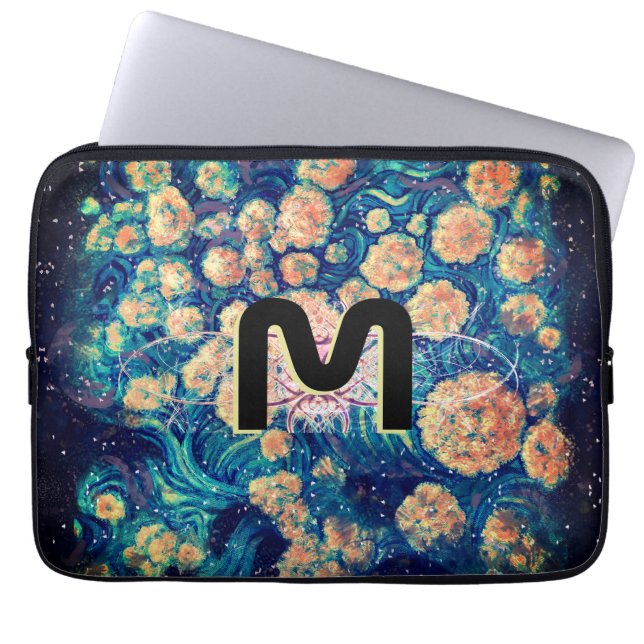 Space Mimosa Golden Nebula Blommar & Monogram Laptop Fodral (Framsidan)