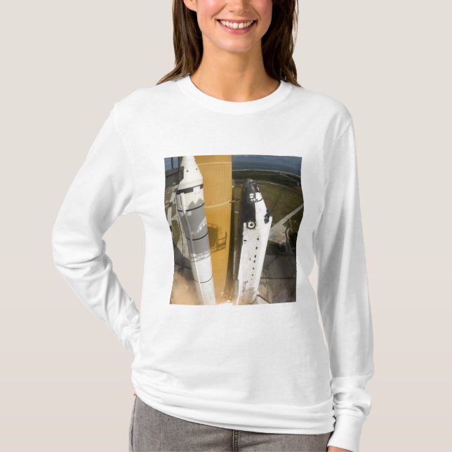 Space Shuttle Atlantis hiss av 17 Tee Shirt (Framsida)