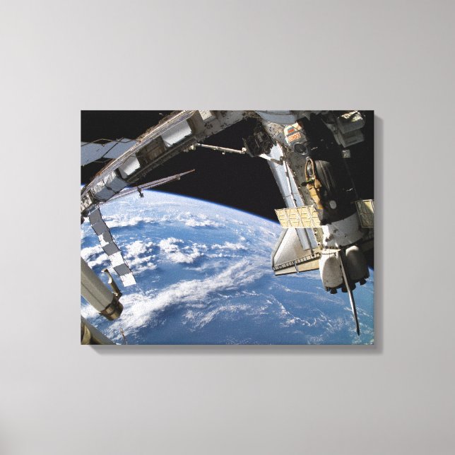 Space Shuttle Atlantis och Soyuz rymdfarkoster Canvastryck (Framsida)