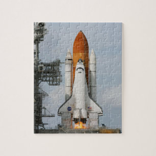 Space Shuttle Atlantis Photo Puzzle w/ Tin Pussel