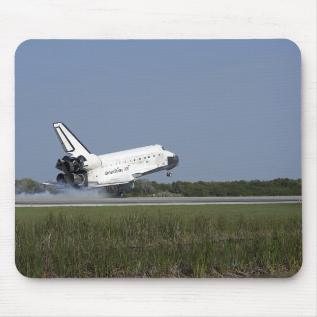 Space Shuttle Discovery-landar på Runway 33 4 Musmatta (Framsidan)