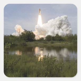 Space Shuttle Endeavor hiss av 7 Fyrkantigt Klistermärke