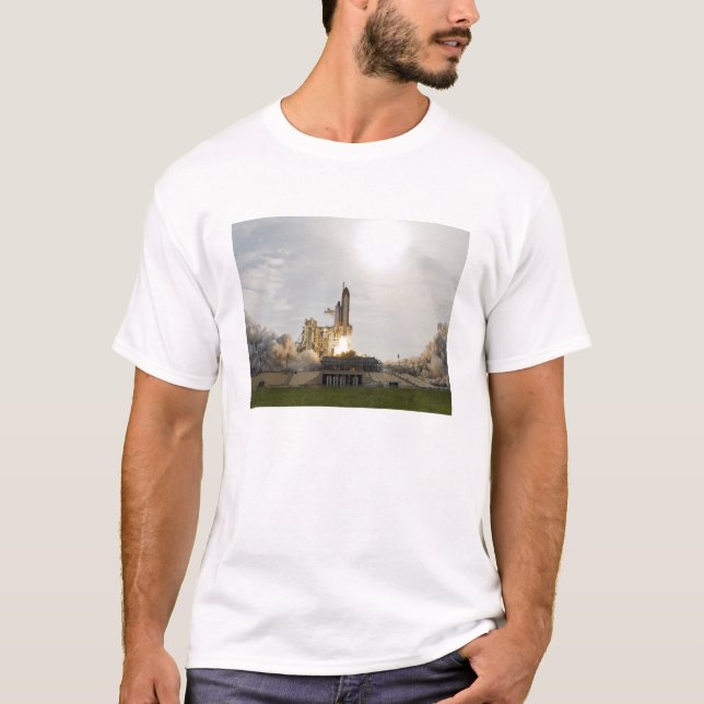 Space Shuttle Endeavor hiss av 8 T-shirt (Framsida)