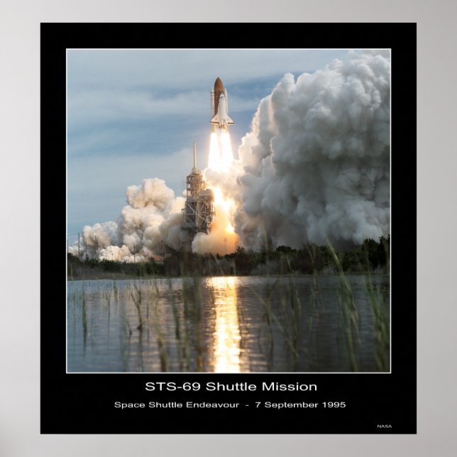 Space Shuttle Endeavor Hiss-off STS - 69 Poster (Framsidan)